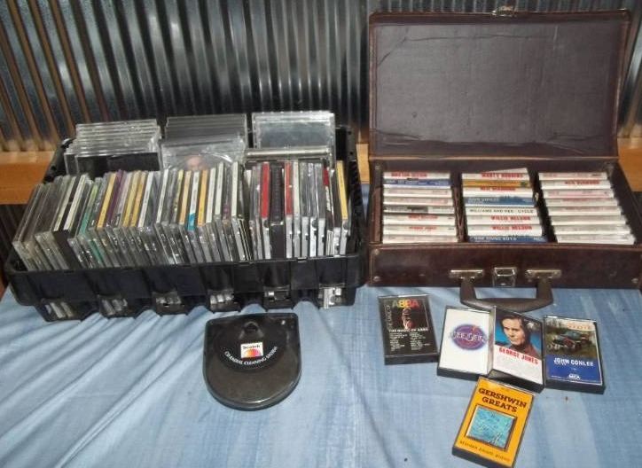 lot 125 image: CDs and Tapes