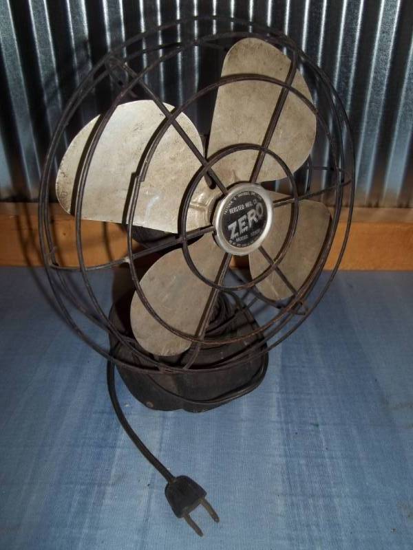 lot 130 image: Vintage Fan