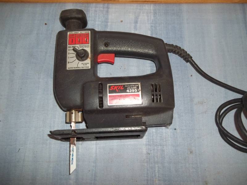 lot 138 image: Jig Saw