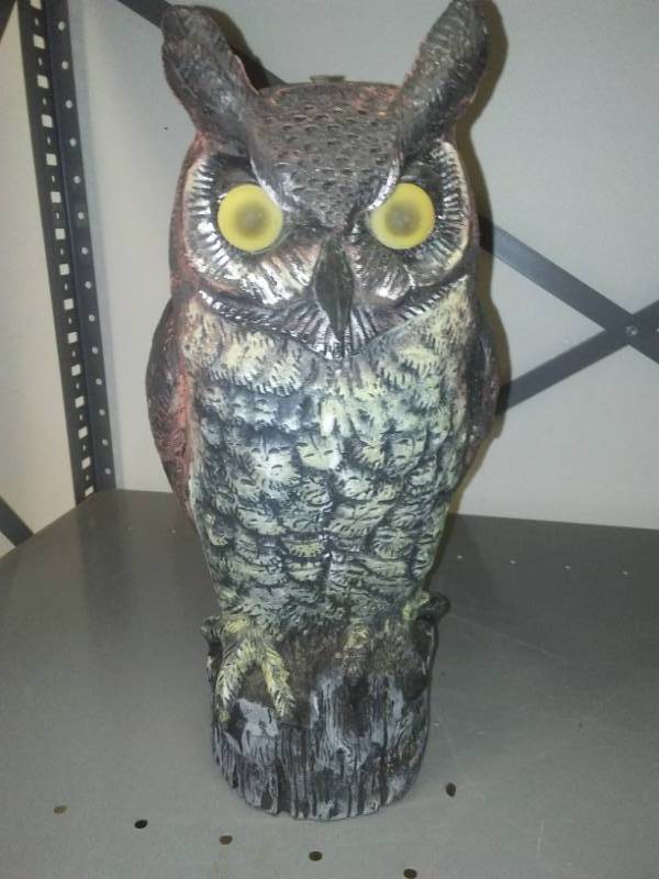 lot 206 image: Owl for garden, deck, desk.