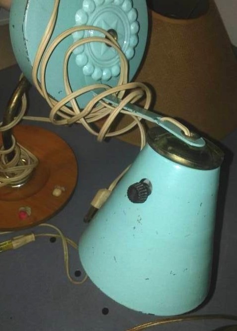lot 207 image: Lamps and lampshades - vintage.