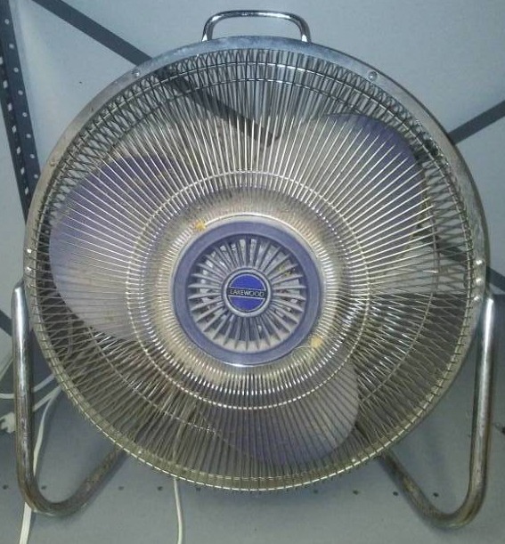 lot 224 image: Lakewood floor fan