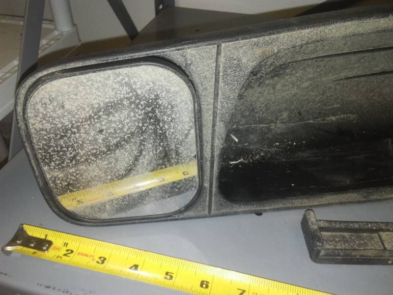 lot 241 image: Truck mirror extensions for trailering. Fits most trucks. excellent.