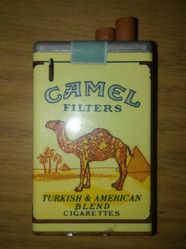 lot 270 image: Camel lighter