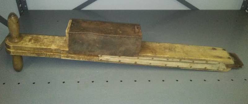 lot 277 image: Antique planter