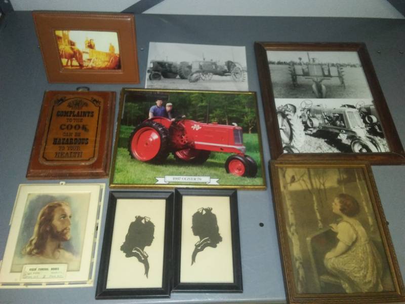 lot 287 image: Vintage Vigen funeral home and more.