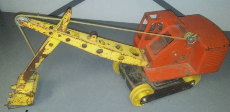 lot 301 image: Crane dump bucket.