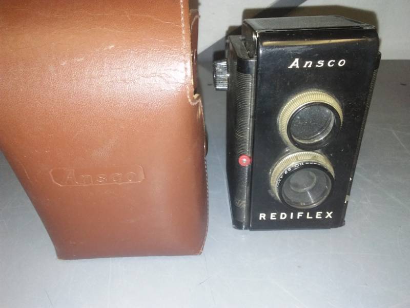 lot 358 image: Ansco Rediflex Vintage Camera and Case