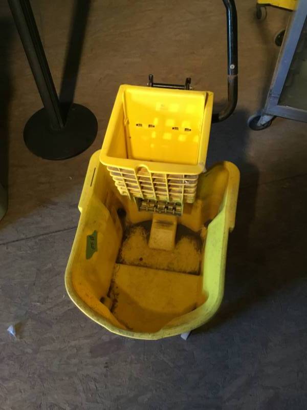 lot 20 image: Yellow Mop bucket