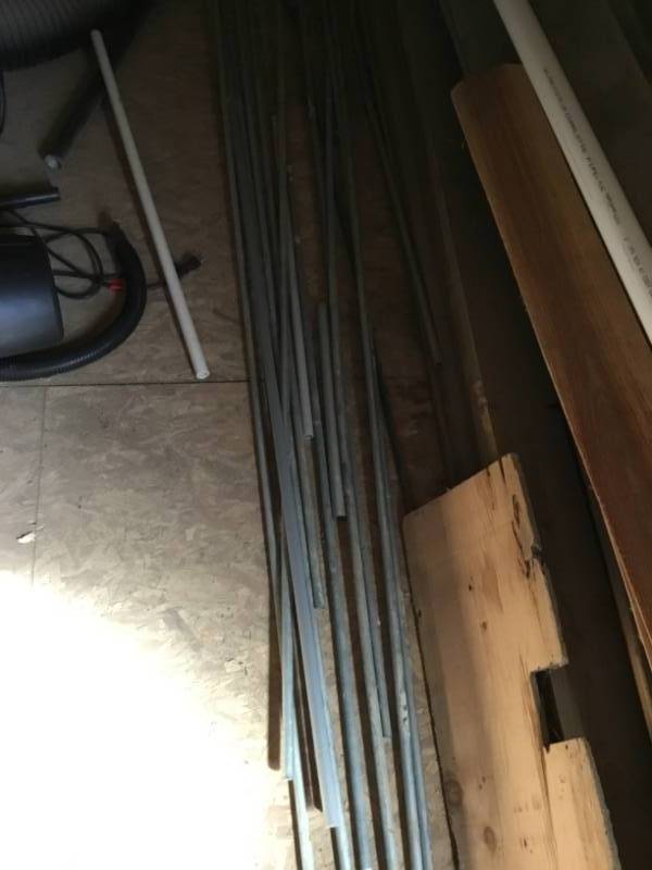 lot 119 image: Electrical conduit various lengths up to 10 feet. 13 pieces.