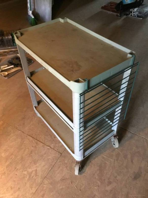lot 133 image: Poly food cart. 3 shelf.