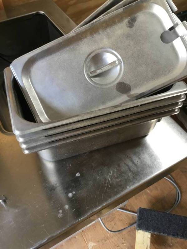 lot 141 image: lot of 4 - 13 stainless steel 4in deep. 3 lids.