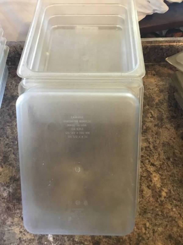 lot 188 image: Lot of 7 - 12 clear Cambro pans 4 deep