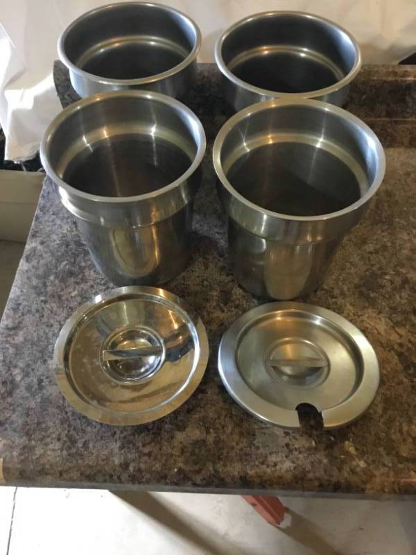 lot 198 image: 4 stainless steel soup pots 2 lids