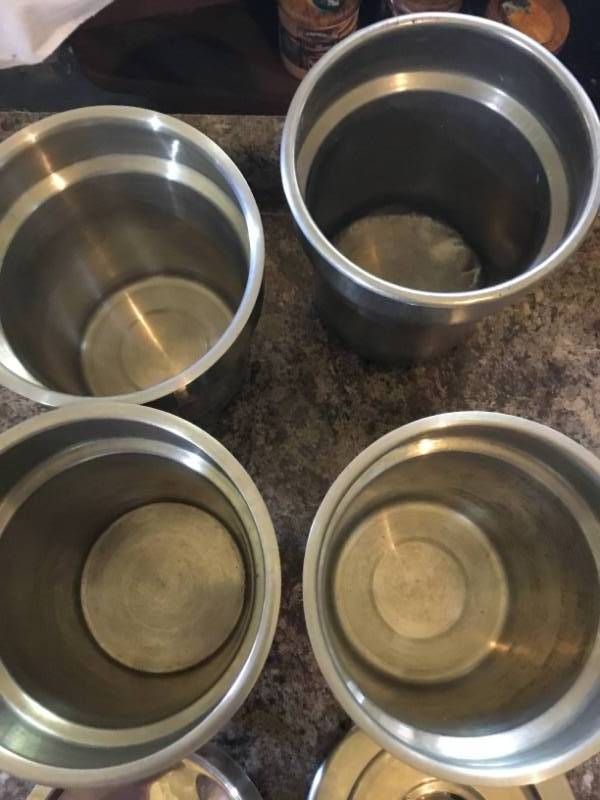 lot 199 image: 4 stainless steel soup pots 2 lids
