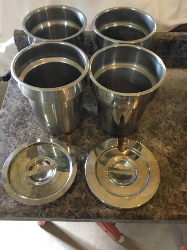 lot 197 image: 4 stainless steel soup pots 2 lids