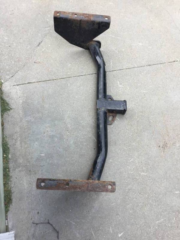 lot 19 image: Jeep car hitch