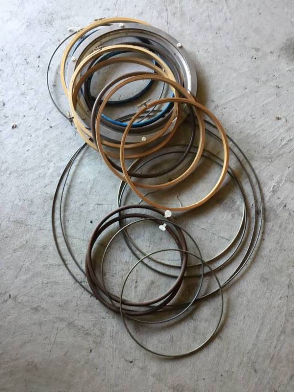 lot 32 image: Needle Point loops and metal rings