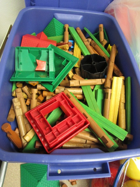 lot 153 image: LOTS OF STUFF TO BUILD THINGS