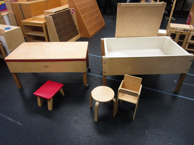 lot 160 image: SANDBOX TABLES