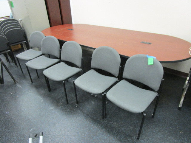 lot 174 image: CONFERENCE TABLE WITH UPHOLSTERED CHAIRS
