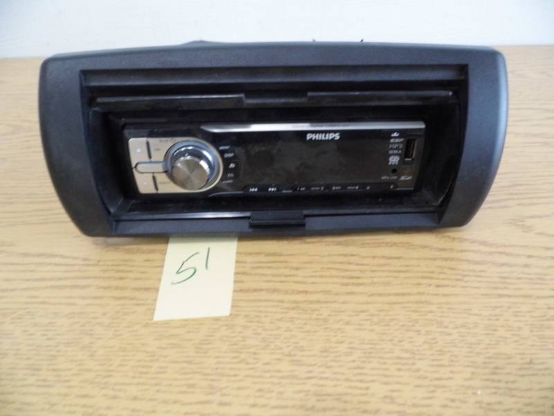 lot 51 image: Phillips In Dash Marine Radio