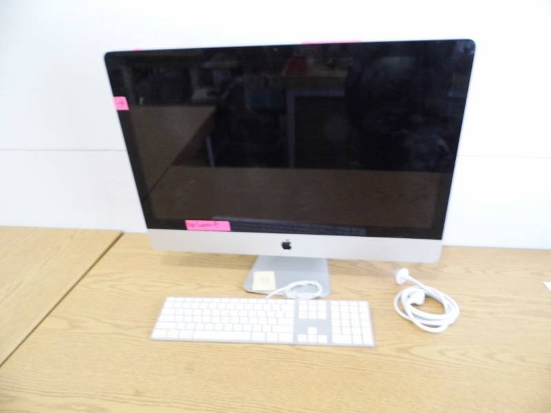 lot 71 image: 2010 Apple iMac