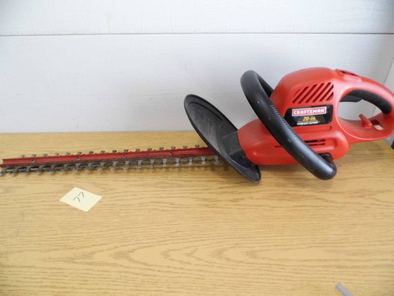 lot 77 image: Craftsman Hedge Trimmer