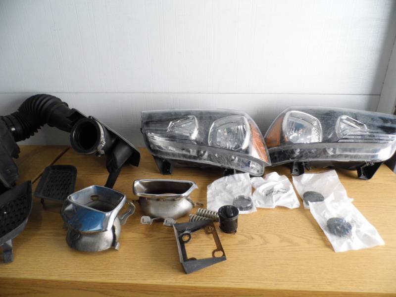 lot 81 image: Parts for 2013 Dodge Charger