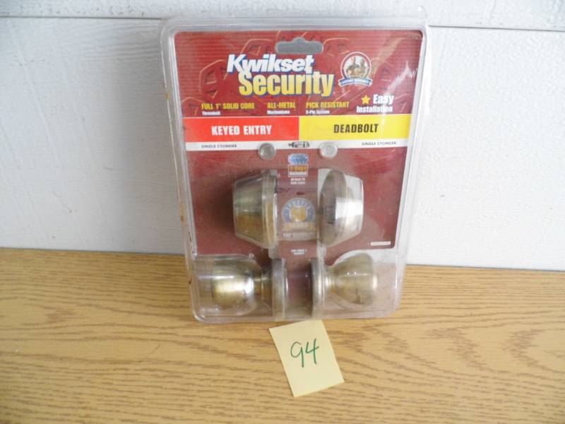 lot 94 image: Kwikset Locket