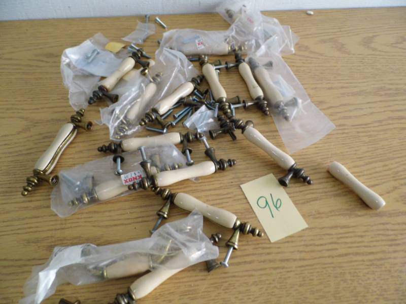 lot 96 image: Cabinet Hardware