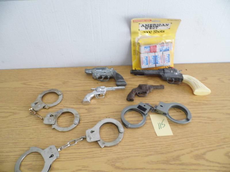 lot 115 image: Cap Guns - Handcuffs