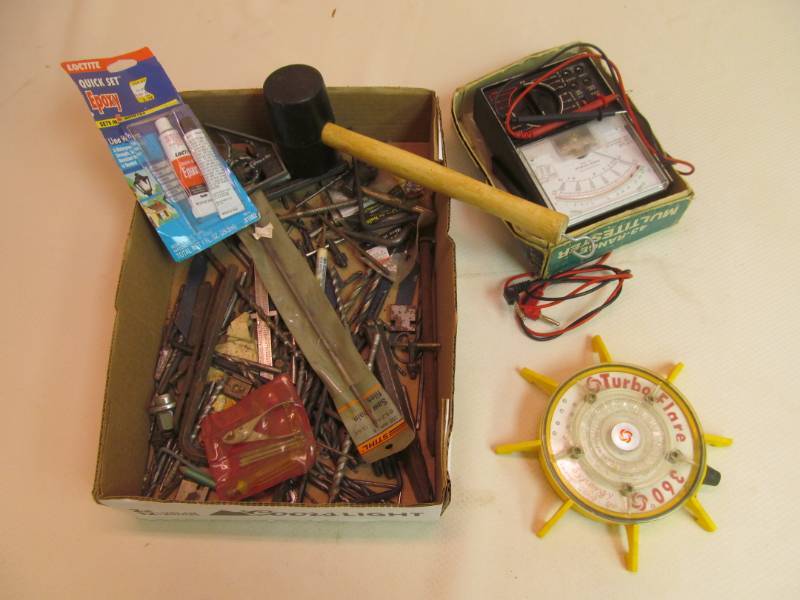 lot 22 image: Assortment of Tools