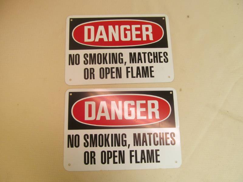 lot 32 image: Metal Business Warning Signs