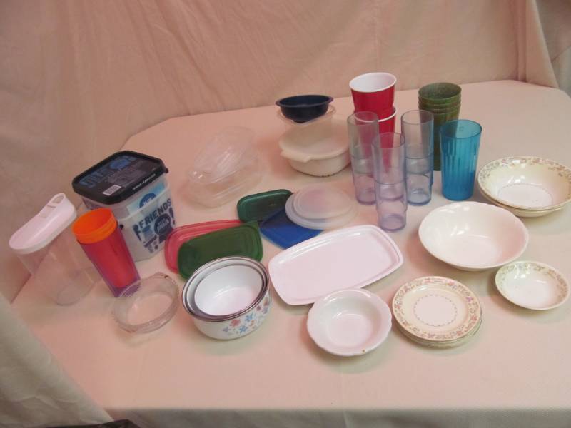 lot 67 image: kitchen utensils