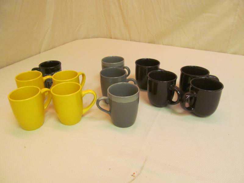 lot 73 image: cups