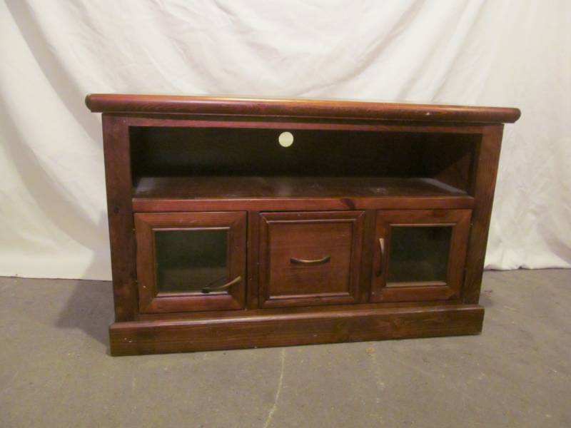 lot 103 image: cabinet