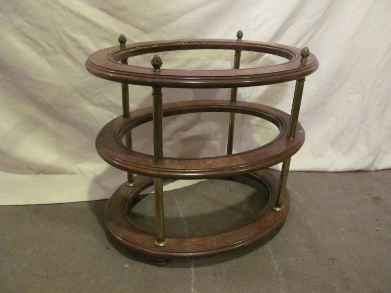 lot 105 image: oval 3 tier shelf