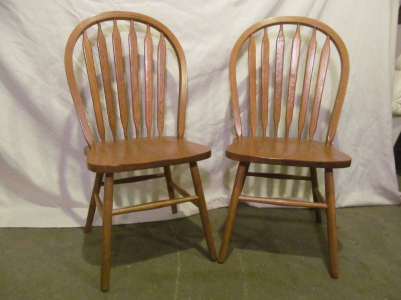 lot 107 image: dining chairs