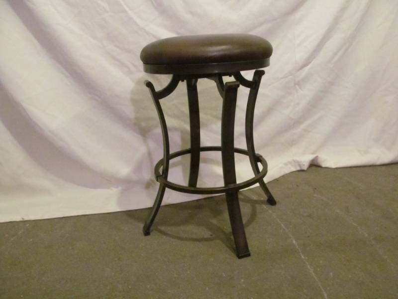 lot 108 image: stool