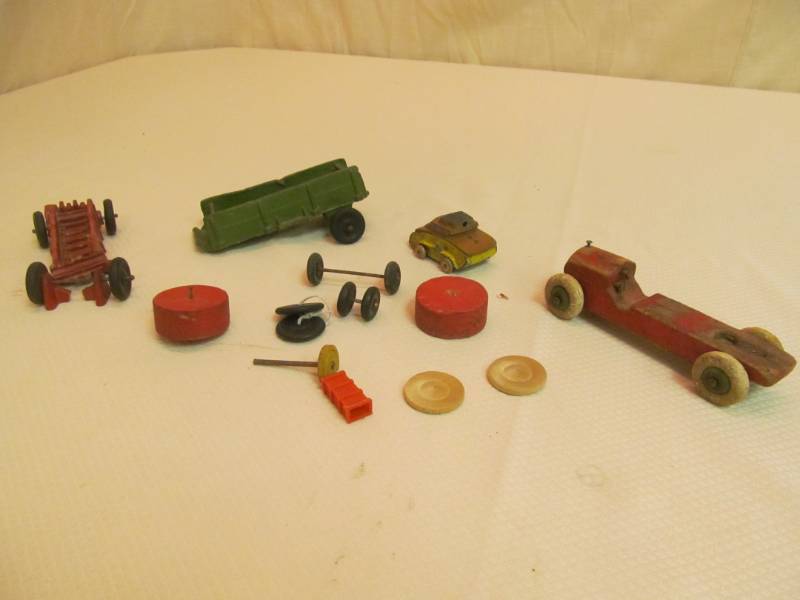 lot 119 image: 2 arcor wagonDavid Bradlet spreader for parts or repair, wooden vintage toy can