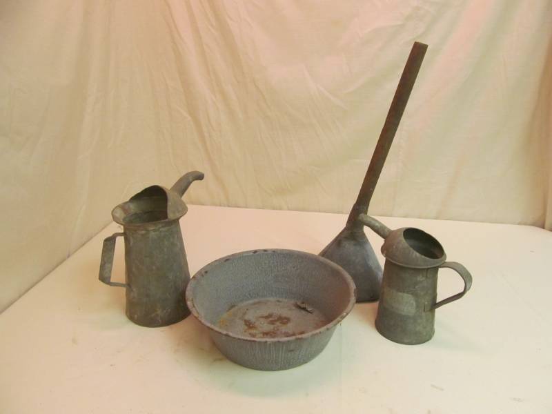 lot 146 image: Vintage Oil Cans, Funnel, Enamel Can