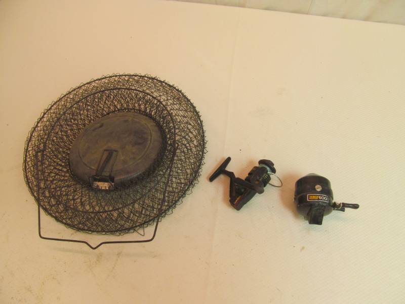 lot 153 image: Fishing ReelsTrap