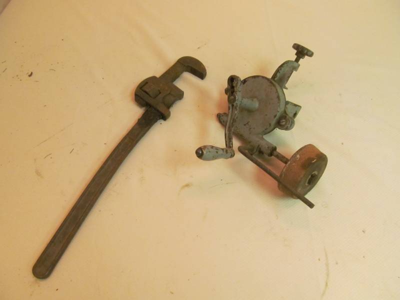 lot 171 image: Pipe wrench, Vintage Bench Grinder