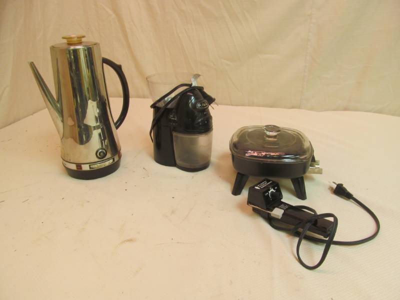 lot 175 image: Percolator, Coffee Grinder, Electric Frying Pan