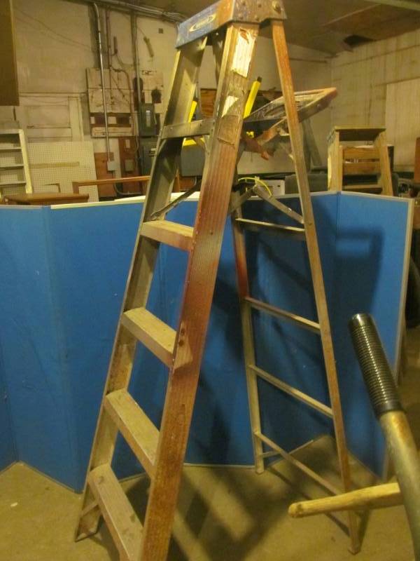 lot 196 image: Werner Aluminum Step Ladder