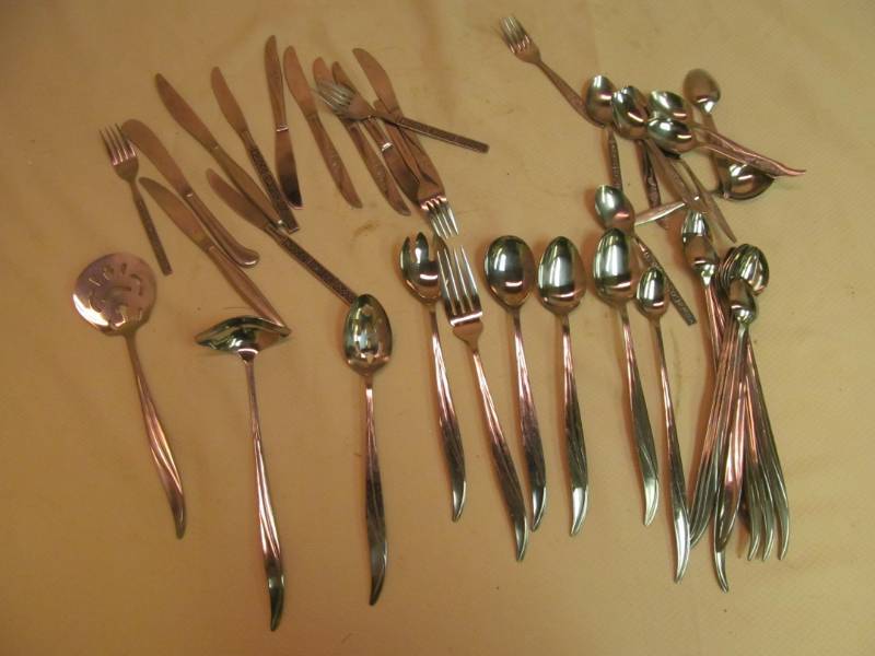 lot 230 image: Large Group of Flatware