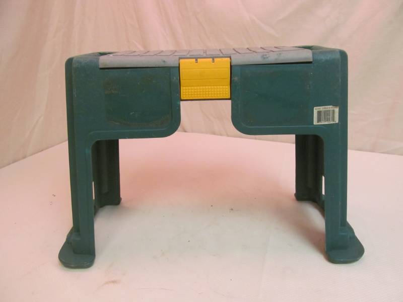 lot 243 image: Garden Bench