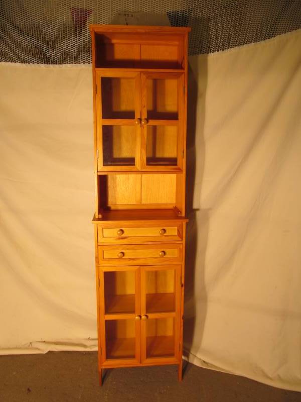 lot 259 image: Kitchen CabinetOrganizer