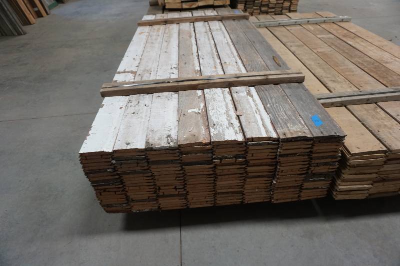 lot 2 image: 5 Reclaimed Weathered Dutch Lap Siding